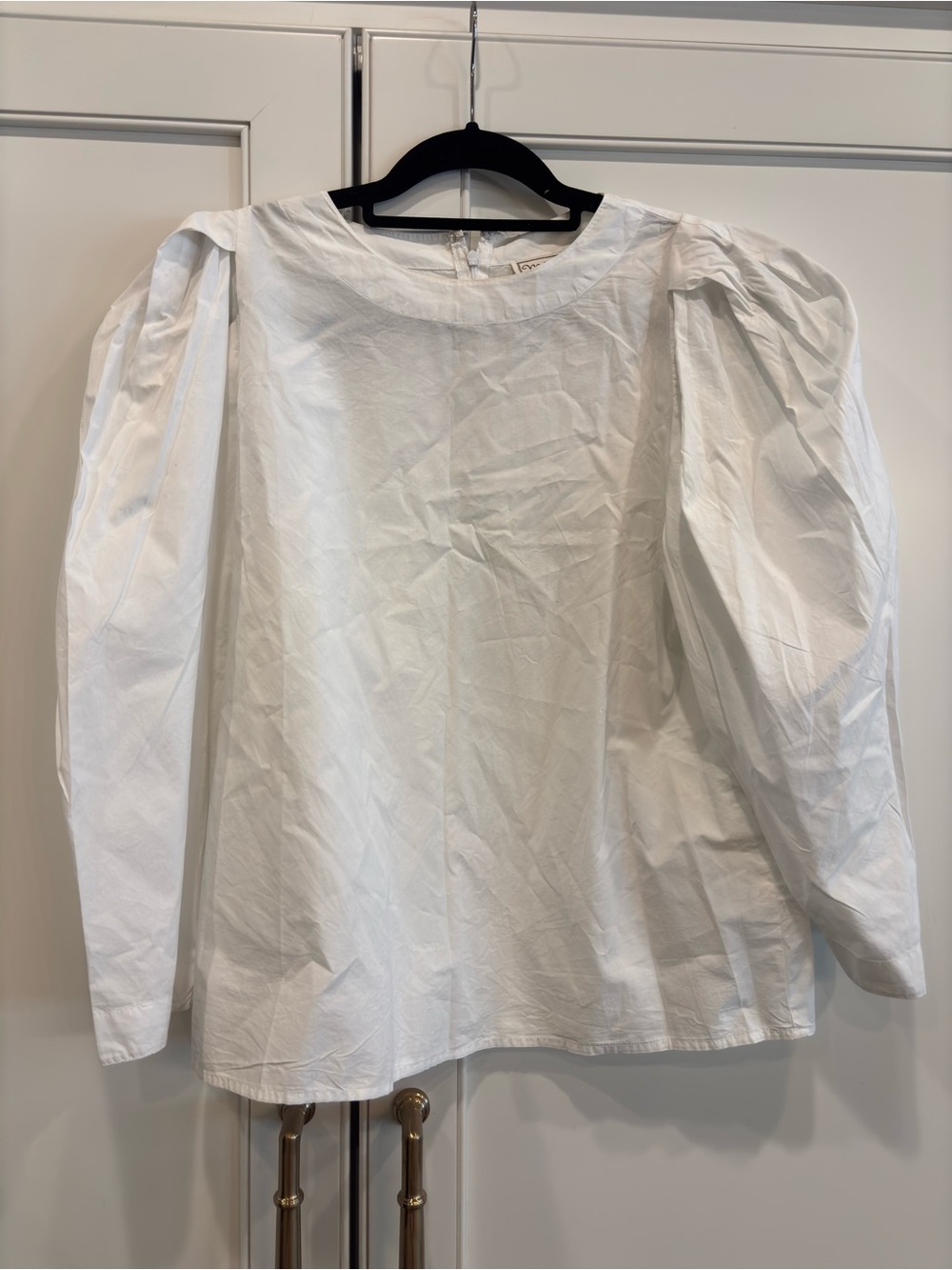 White Puff Sleeve Round-Neck Blouse